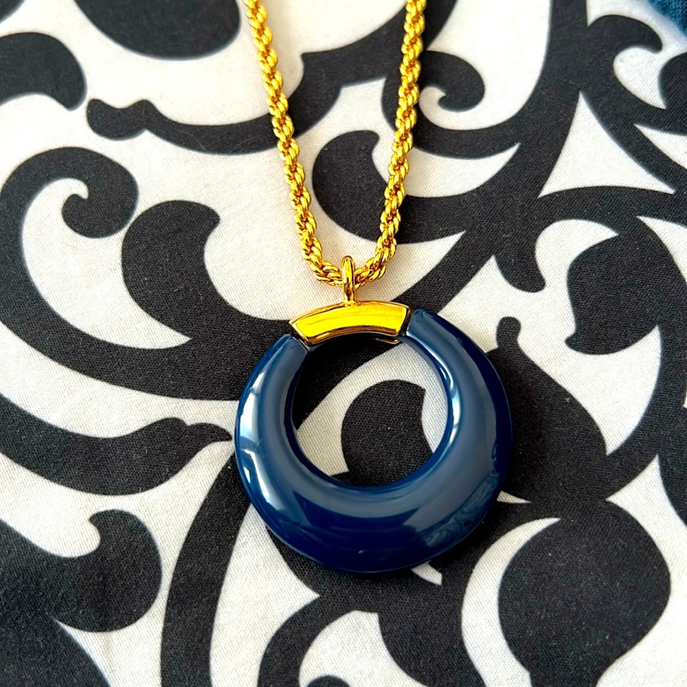 Vintage Gold-toned Napier Necklace with Navy Blue Accents